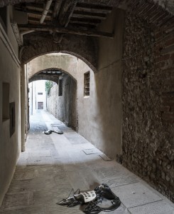 3. Entro dipinta gabbia. Enzo Cucchi, Enrico David. Casa Masaccio centro per l'arte contemporanea. Exhibition view. Foto OKNOstudio