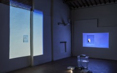 41_Lee Kit, Linger on, your lit-up shade, Casa Masaccio Centro per l'Arte Contemporanea. Veduta della mostra. Foto OKNOstudio.