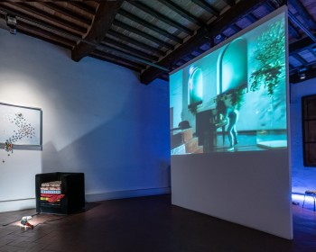 21_Cinzia Ruggeri, Casa Masaccio Centro per l'Arte Contemporanea, installation view living room, first floor entrance on the right side, ph OKNOstudio