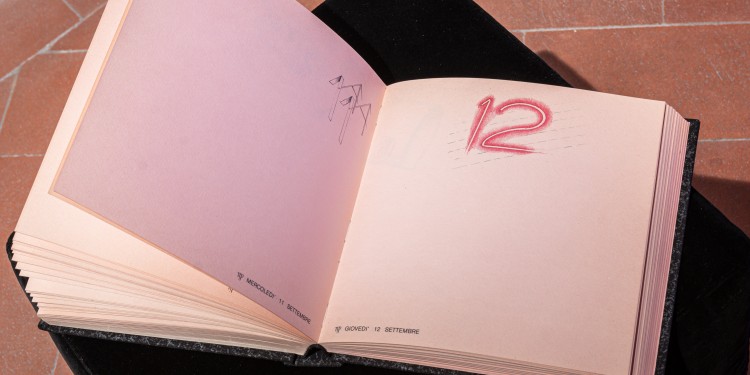 35_Cinzia Ruggeri, Agenda, 1985, custom-made notebook, 25 x 25 x 5 cm c.a., ph OKNOstudio